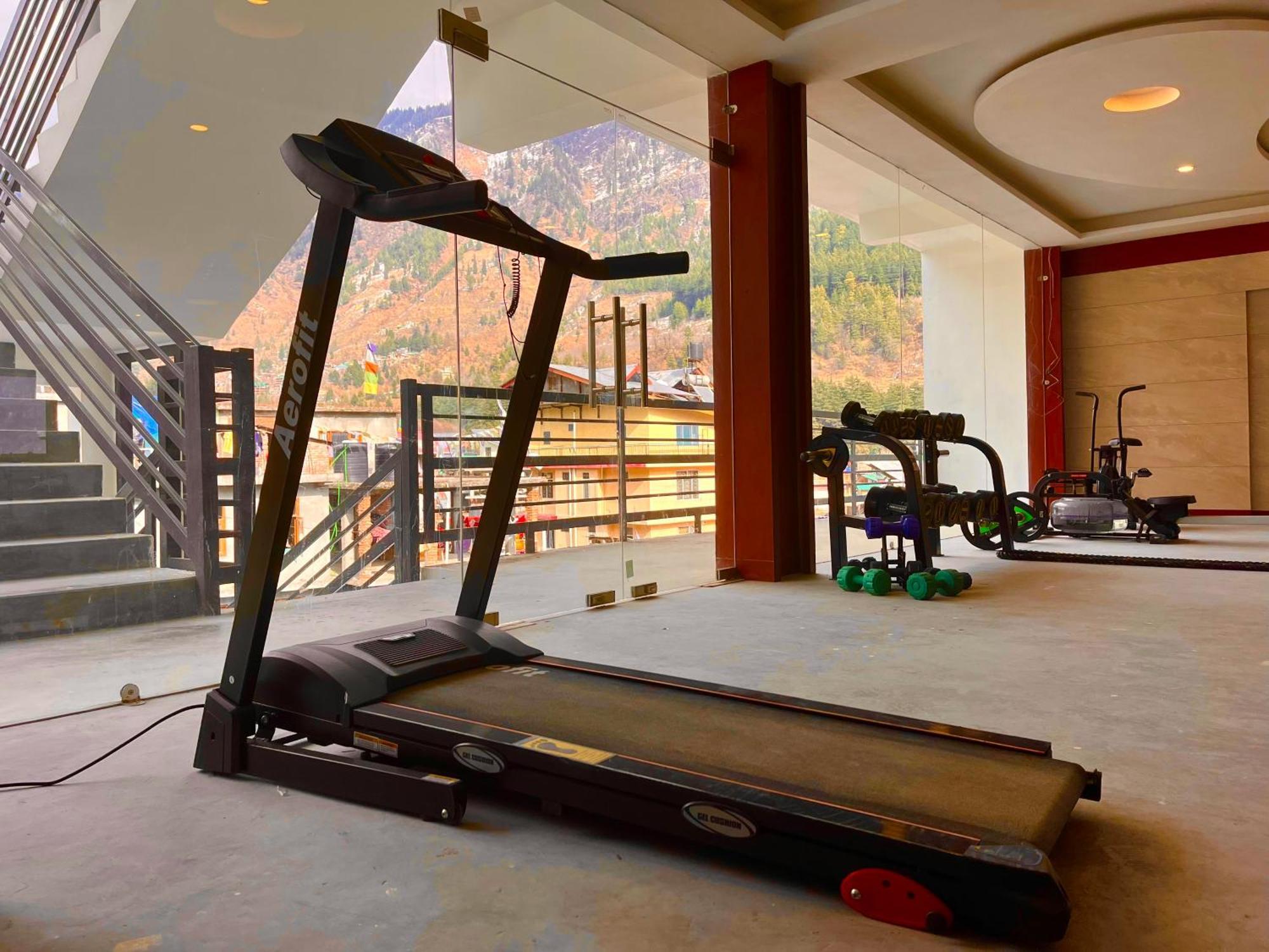 Vista Resort, Manali - ! Near Mall Road !! Hot & Cold Ac Rooms !! Best Selling !! Big Parking !! Luxury Collection !! Open Terrace !! Lift !! Playing Zone !! Property Of The Year ! Eksteriør bilde